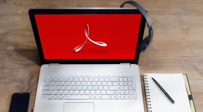 فعال کردن اسکرول خودکار (Automatically Scroll) در نرم افزار Adobe Reader