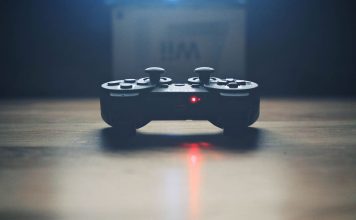 آشنایی با دکمه های RS و LS در دسته بازی PES کامپیوتر